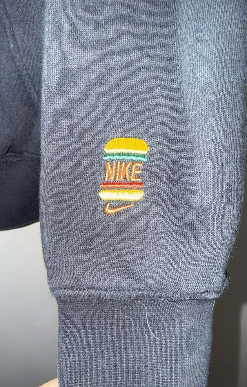 Nike Burger Bucket Fleece Hoodie Size S Black DN5180-010